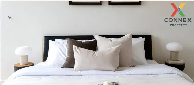 FOR RENT condo , Fullerton Sukhumvit , high floor , BTS-Ekkamai ,